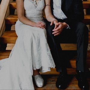 Ivory floral wedding toms!